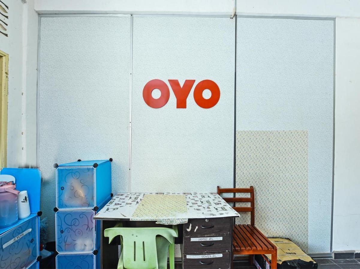 Oyo 90315 Chalet Pantai Rantau Panjang กัวลา รอมปิน ภายนอก รูปภาพ