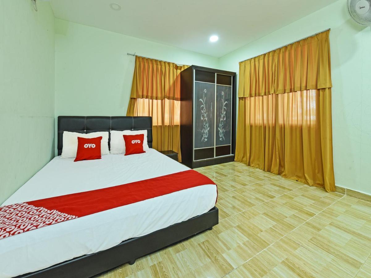 Oyo 90315 Chalet Pantai Rantau Panjang กัวลา รอมปิน ภายนอก รูปภาพ